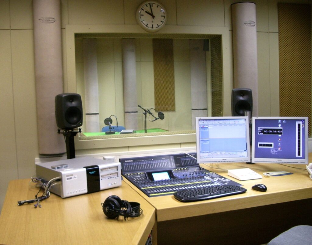 HRT studio radio 1 250409